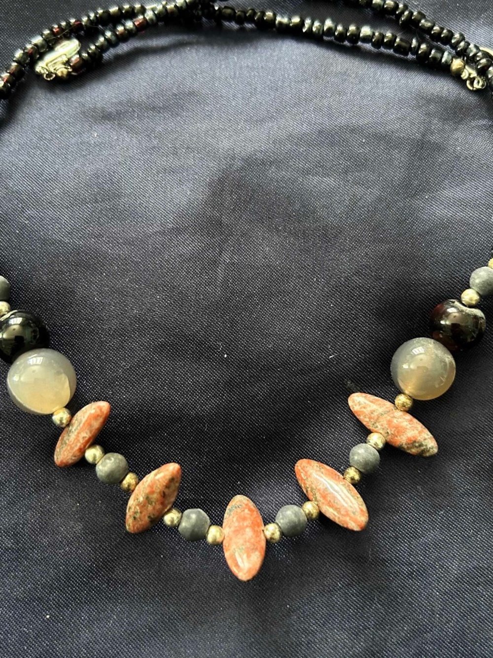 NECKLACE ORANGE & GREY AGATE WITH ROUND GREY & GOLD TONE BEADS WITH BLACK GLASS